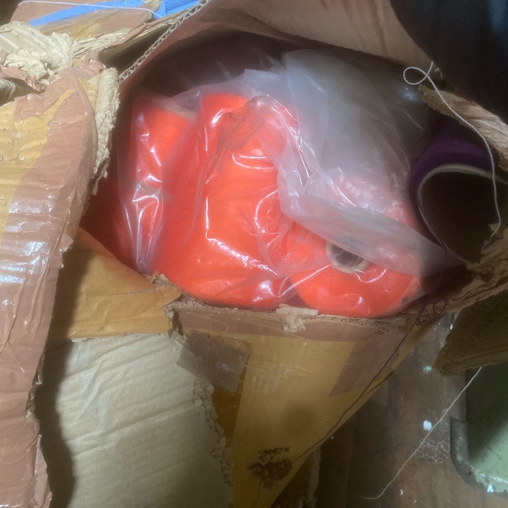 Thread Bulk - Picture 2 of 9